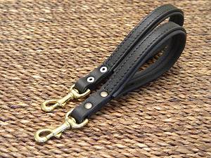 Short leather dog leash with handle for rottweiler dog