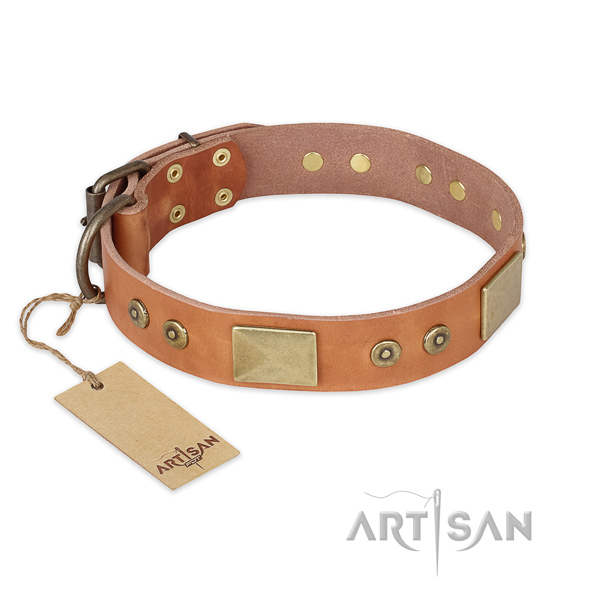 Top quality full grain natural leather dog collar for handy use