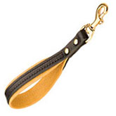 Short leather dog leash with handle