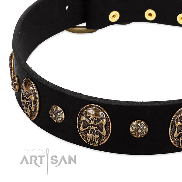 Strong fittings on genuine leather dog collar for your doggie
